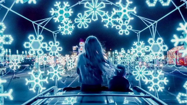 3 Spectacular Drive-Thru Christmas Light Displays in Arizona for a Family Night Out