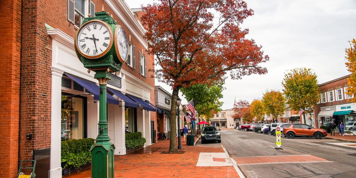 Discover 5 Charming, Little-Known Towns in Connecticut