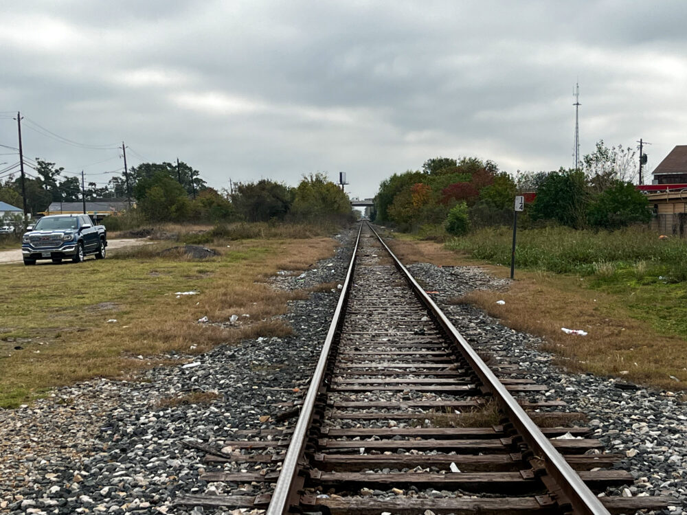 Mayor Whitmire calls for pedestrian sky bridge at Milby High School after student killed by train