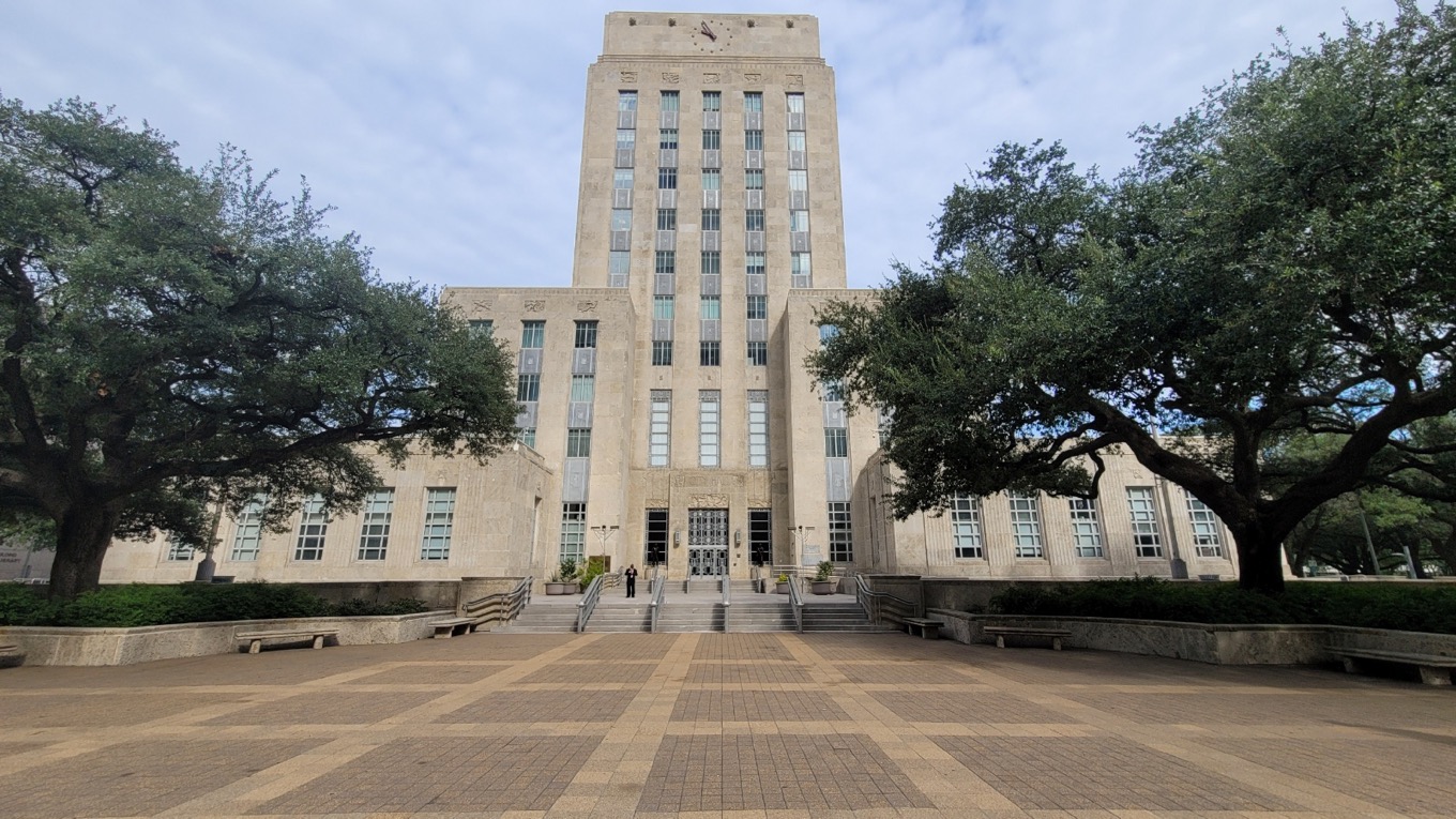 City of Houston employees will be required to work in the office full-time starting in February