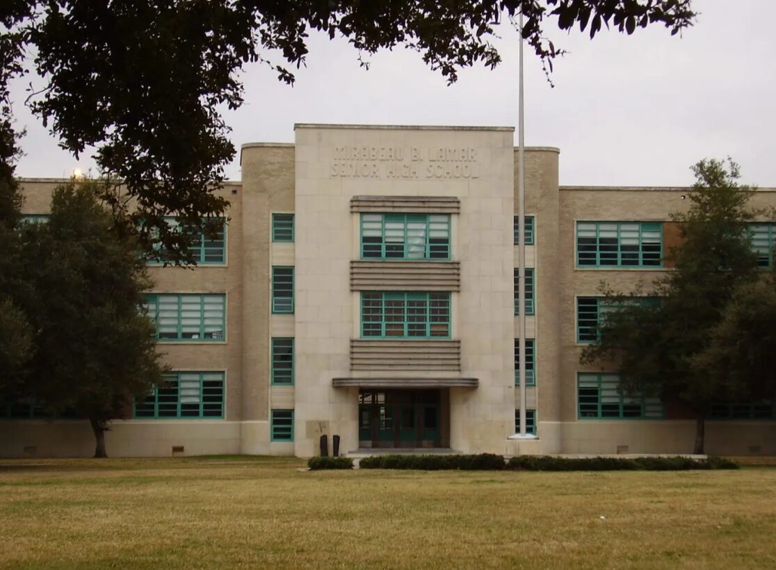 Houston ISD to roll out weapons detectors on high school campuses where guns have been found